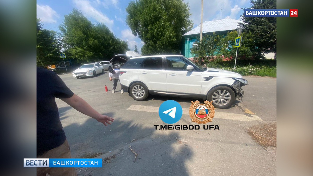    В Уфе столкнулись Land Rover и Chevrolet Orlando, двое пассажиров Chevrolet пострадали
