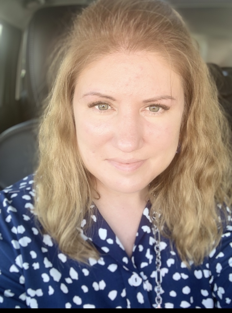 Автор канала. Оксана