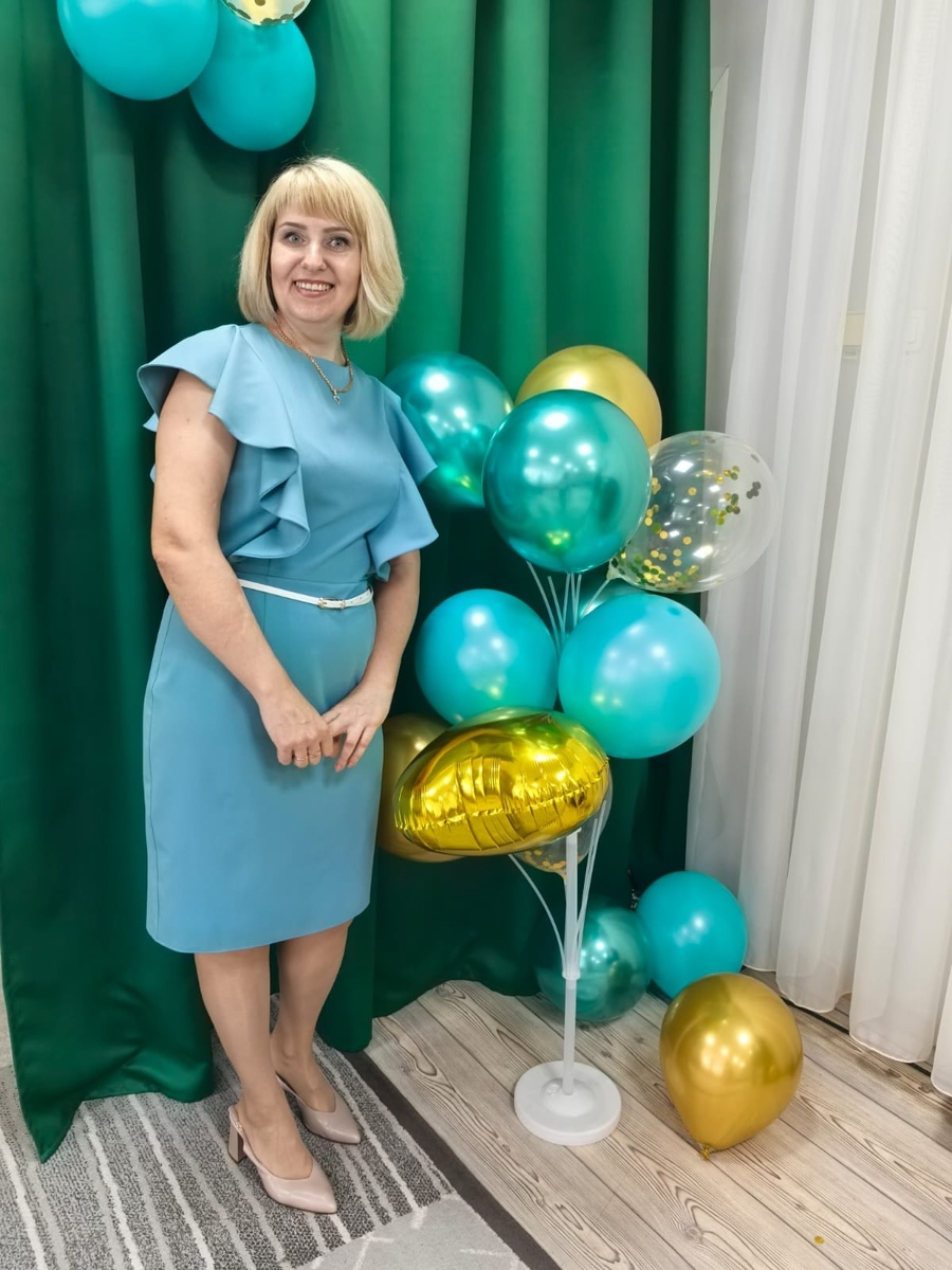 Последний праздник в детском саду, в последний рабочий день.