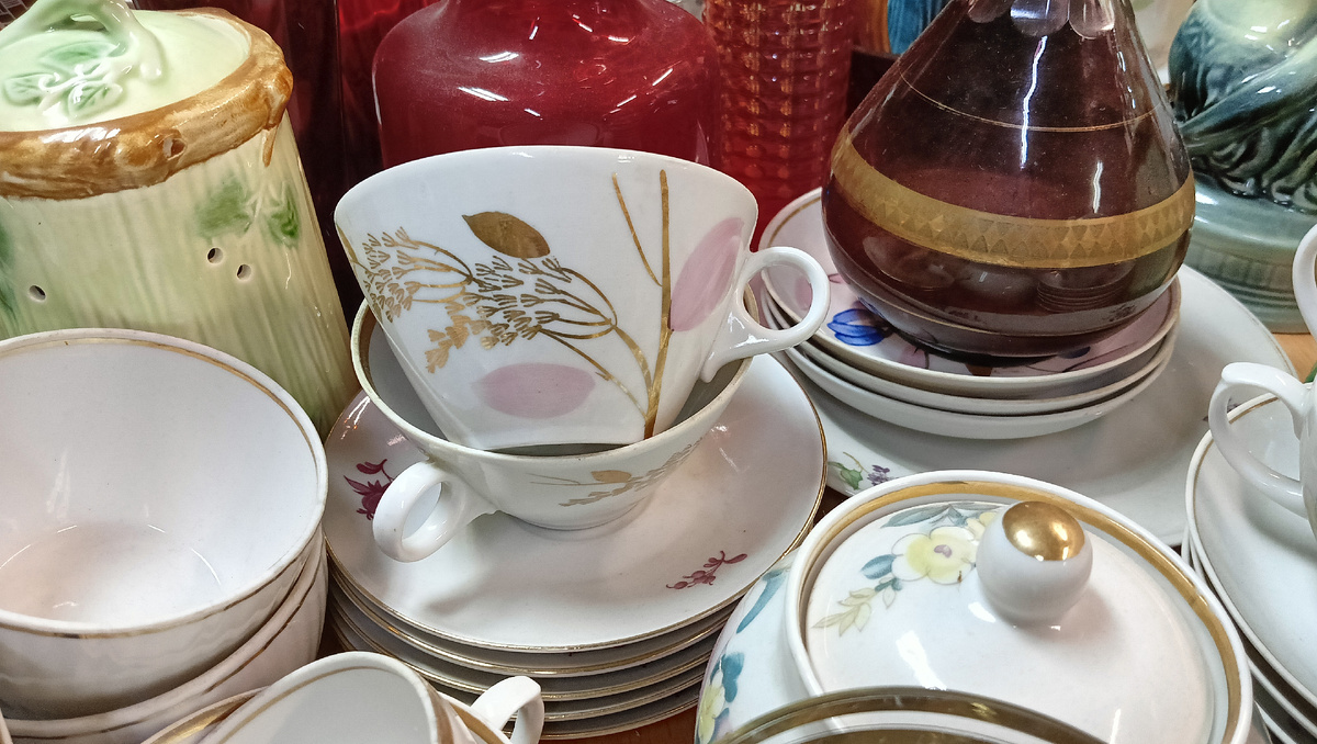 Чайный винтаж с блошки. Фото автора 