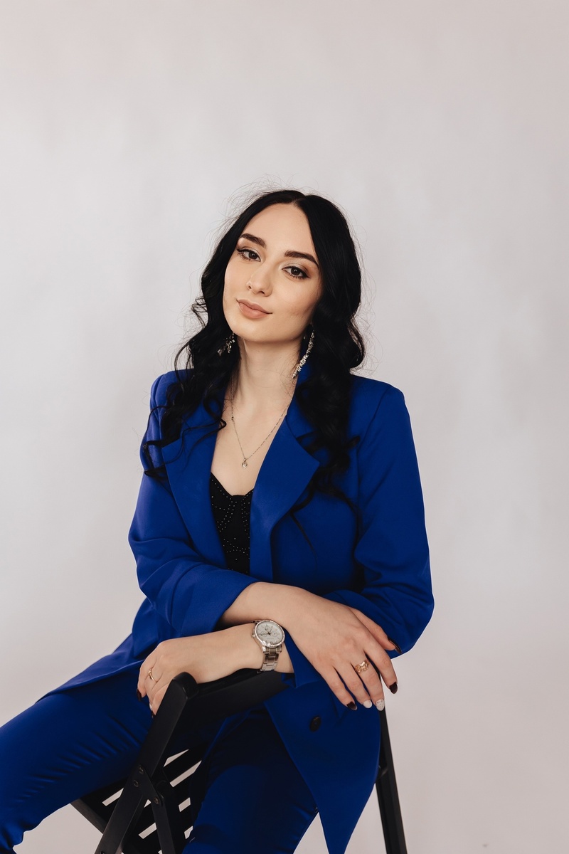 Денисова Алина Алексеевна - юрисконсульт общества с ограниченной ответственностью «СМОЛЕНСКИЙ ЦЕНТР ПРАВА И СОЦИОЛОГИИ»