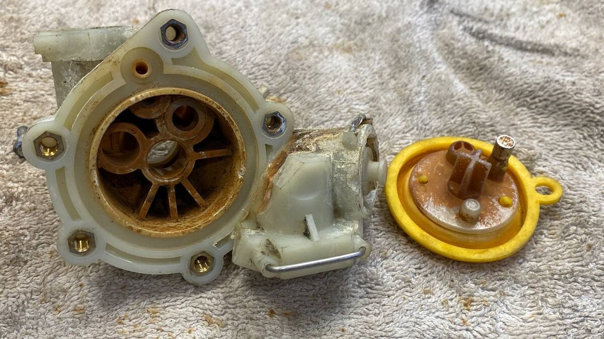 Водяной узел газовой колонки Бош