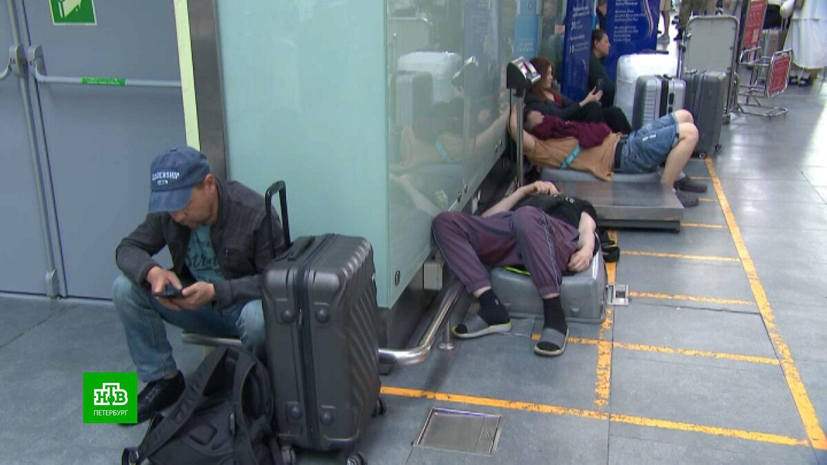    В Пулково подсчитали ущерб от закрытий аэропорта из-за атак дронов