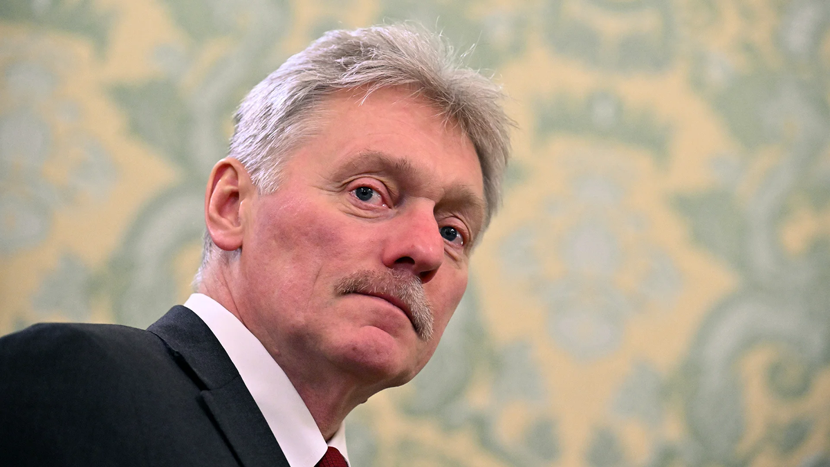 Песков,Дмитрий Сергеевич - Заместитель руководителя Администрации президента Российской Федерации — пресс-секретарь президента Российской Федерации Владимира Путина с 22 мая 2012 года.
