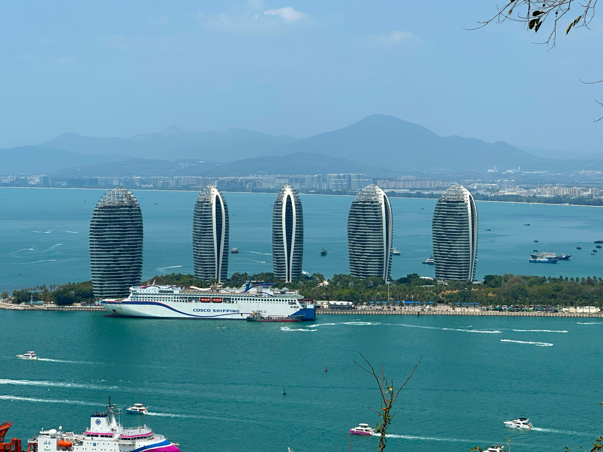 Башни "Феникс" в Санья Бей