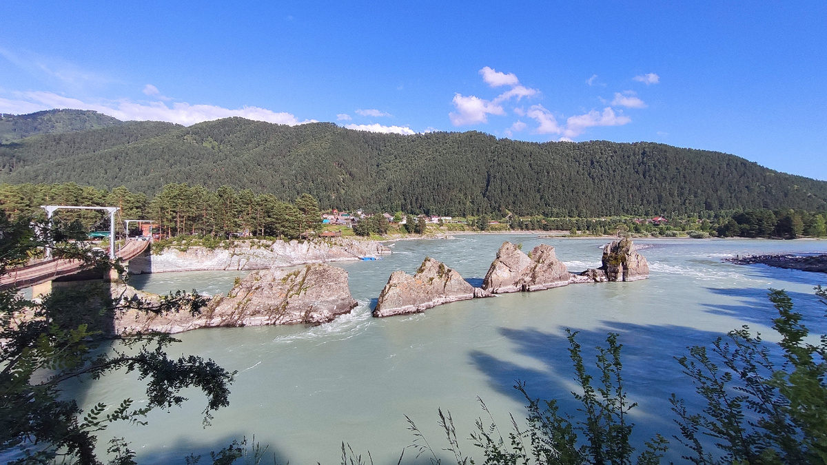 Скалы "Зубы дракона"