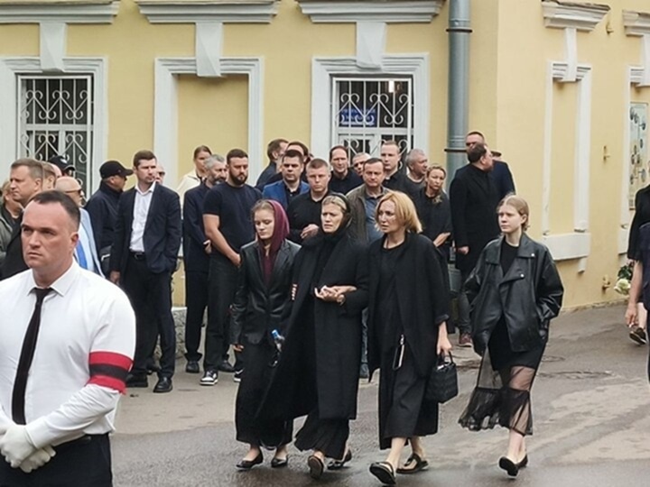     ЭКС-СУПРУГА СТАРОВОЙТА, ФОТО: МК В ПИТЕРЕ