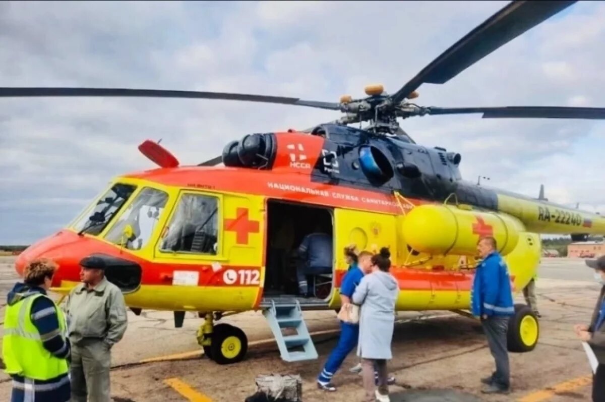    Трёх пострадавших в смертельном ДТП в Коми доставили вертолётом в КРКБ