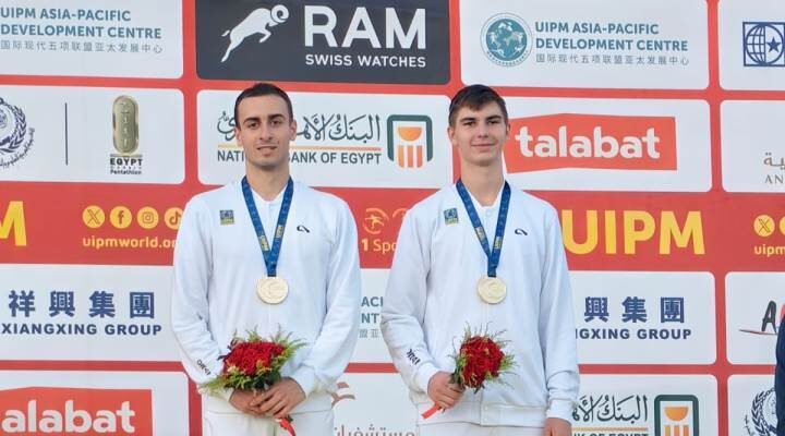    Кирилл Карачин (справа) и Андрей Бобров на пять очков обошли египтян, ставших серебряными призёрами мирового первенства
