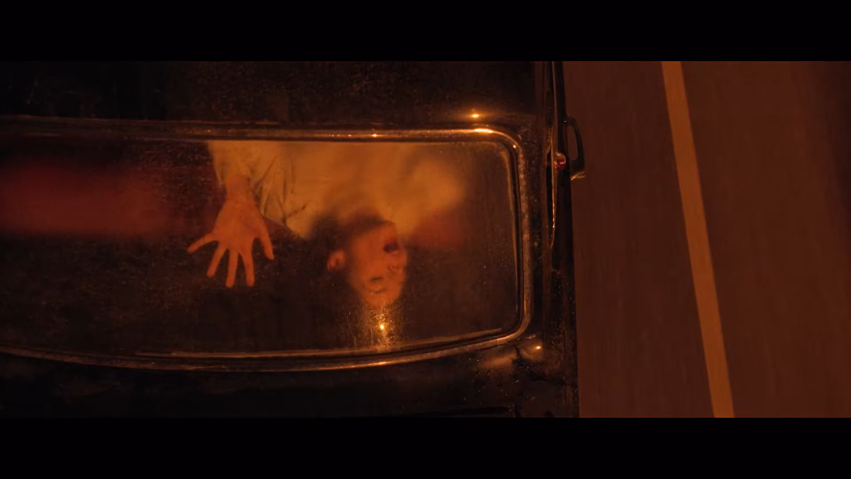 Сексуальным сценам уделено не очень много времени, но они наполнены кадрами исключительной красоты.