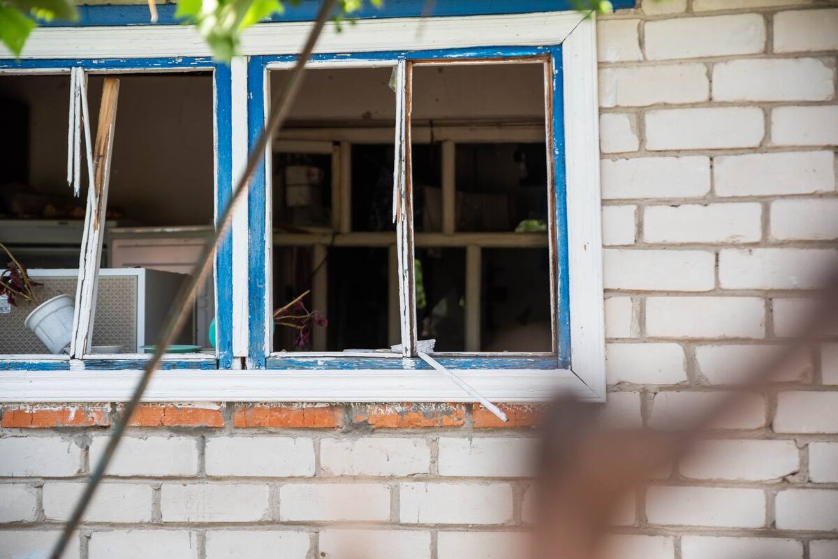    Семь домов и семь машин пострадали при атаке БПЛА в Курске