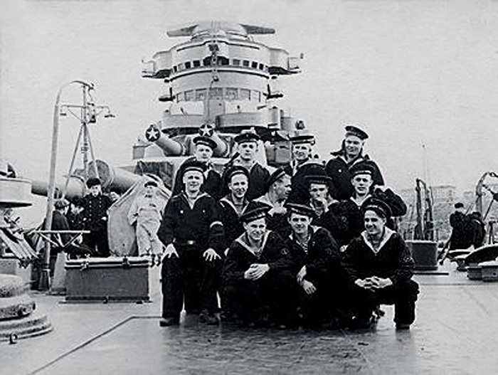 Умирая, они пели "Варяг"