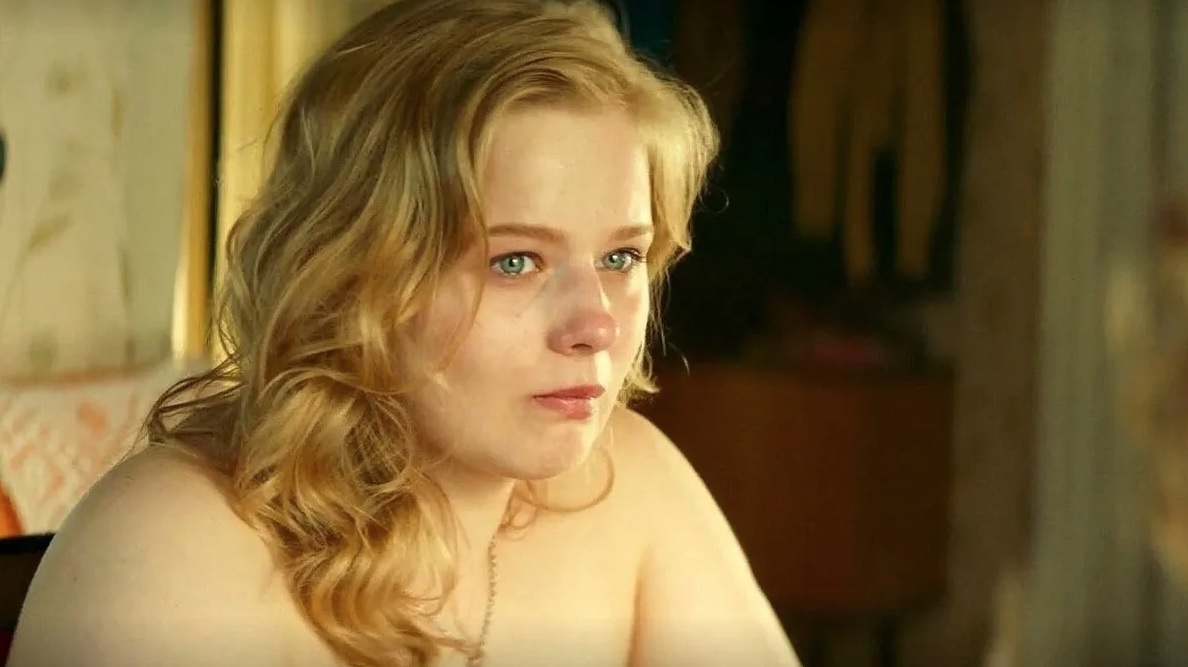 Александра Бортич в фильме «Я худею»