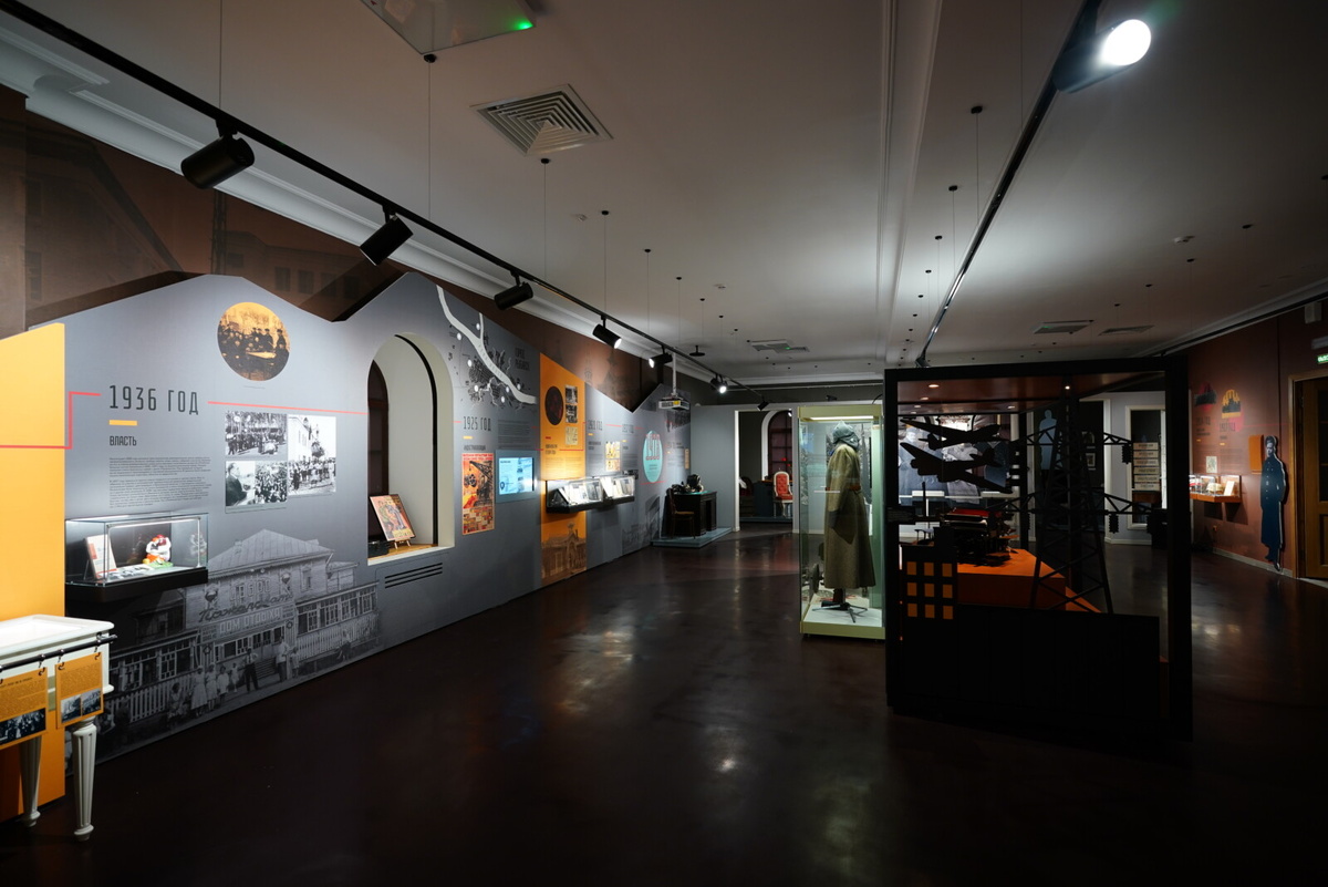 Экспозиция «Рыбинск в ХХ веке» в Рыбинском музее-заповеднике
Фотография предоставлена Бюро музейной сценографии «Метаформа»