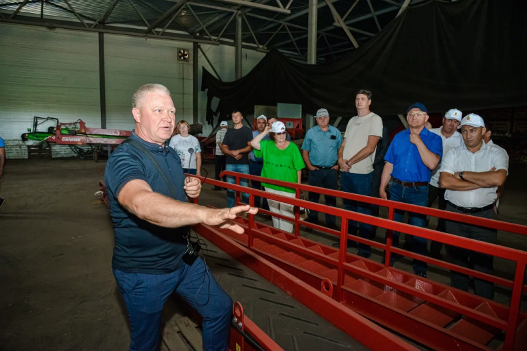    В Оренбуржье фермер из-за нехватки рабочих купил паллетайзер Алла Черкесатова