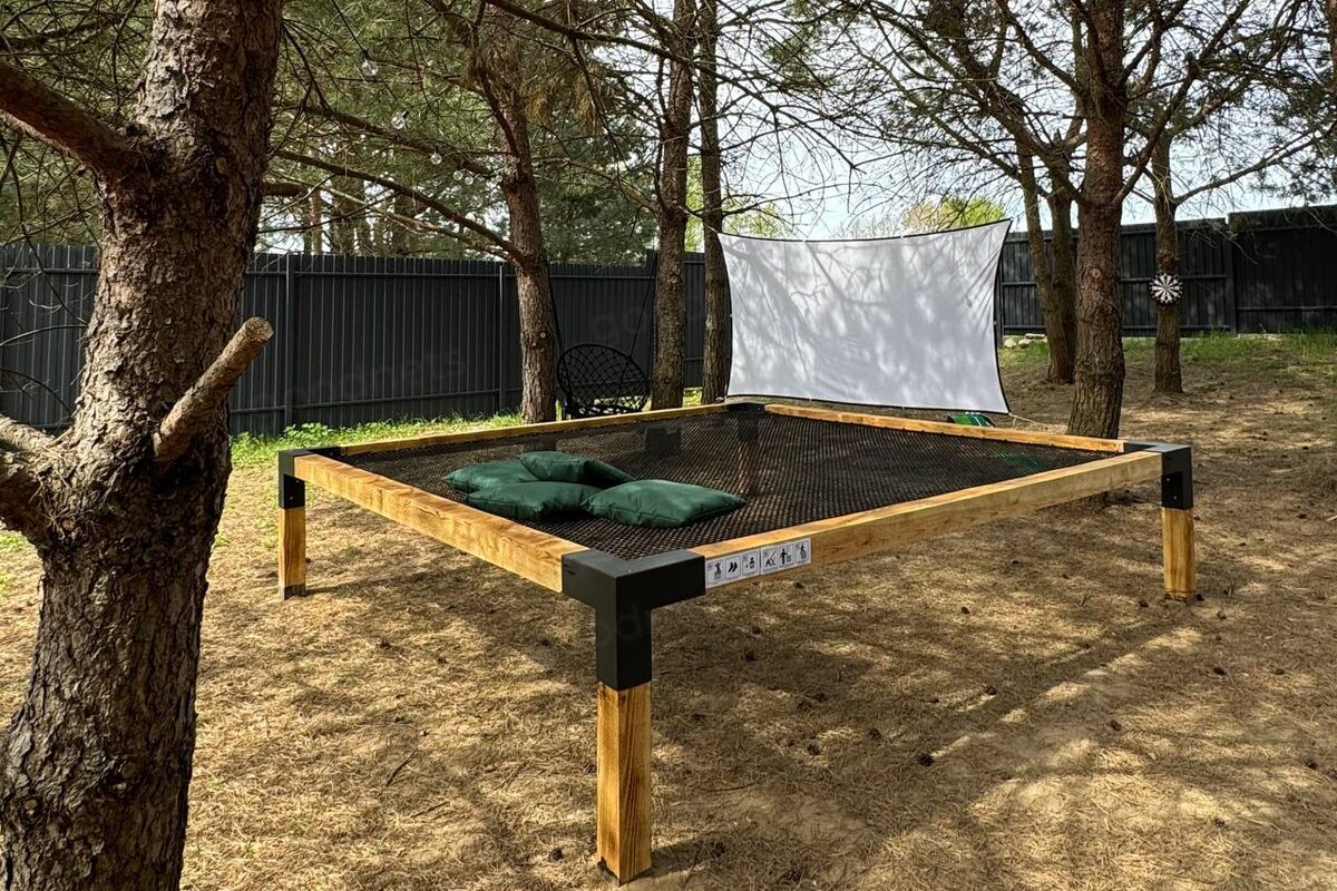 Лофт-сетка на территории базы отдыха, Республика Беларусь