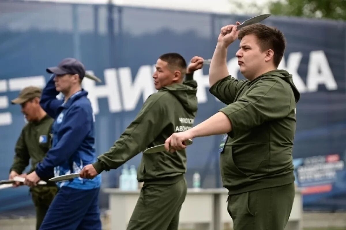    В Южно-Сахалинске стартовал турнир «Кубок Защитников Отечества»