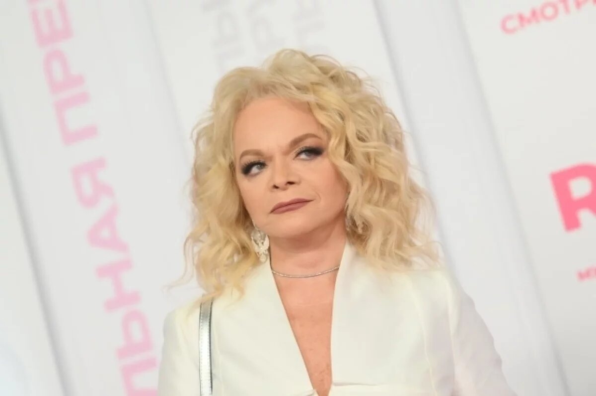    Прокуратура утвердила обвинение четырем фигурантам по делу певицы Долиной