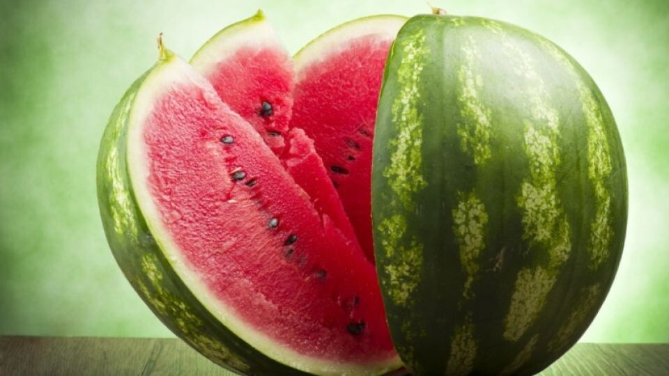    Сезон открыт: насколько безвредны ранние арбузы?. Источник: Толк