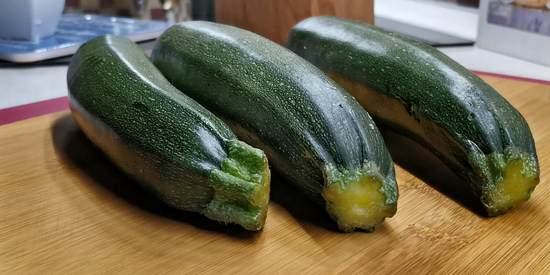 Готовлю все лето пока идут кабачки, гениально просто и нереально вкусно. Не пирог, а целый ужин, объедение не оторваться