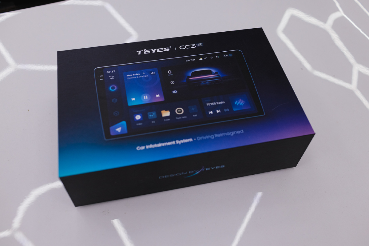 Источник фото: https://custom-heroes.ru/raboty/vid-uslugi/avtozvuk/ustanovka-magnitoly-teyes-cc3-2k-10-36-v-nissan-x-trail-premialnyy-apgreyd-multimedia/