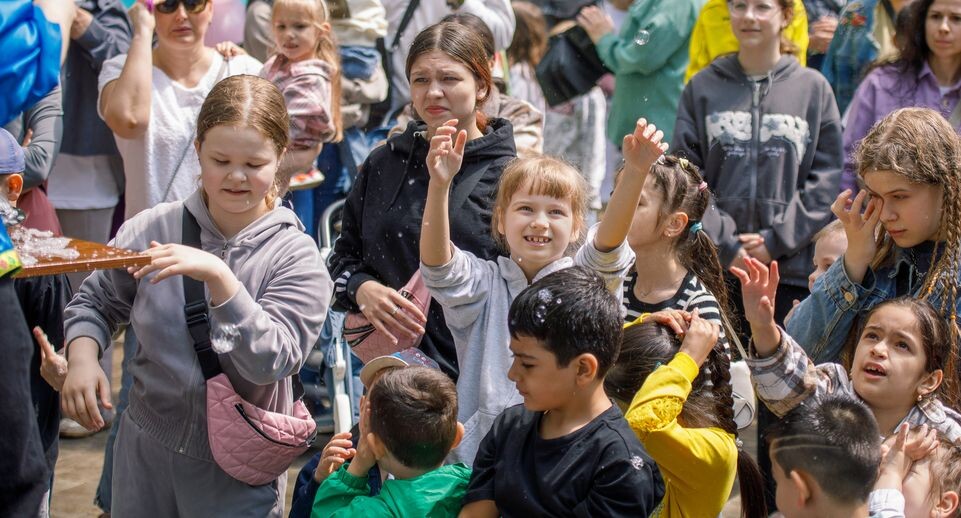    Праздник в честь Дня защиты детей в парке им. Л.Н. Толстого в Химках / Медиасток.рф