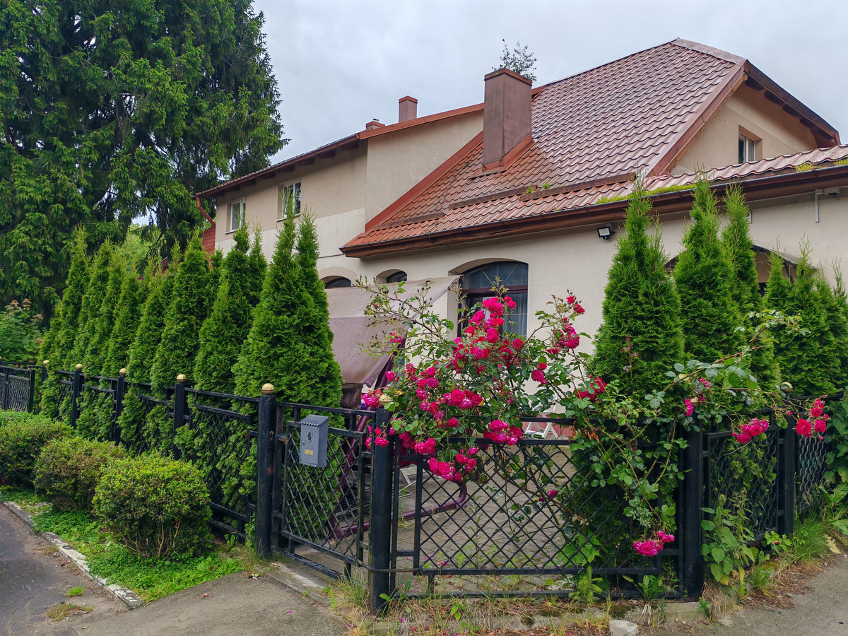 Домик напротив станции Светлогорск1