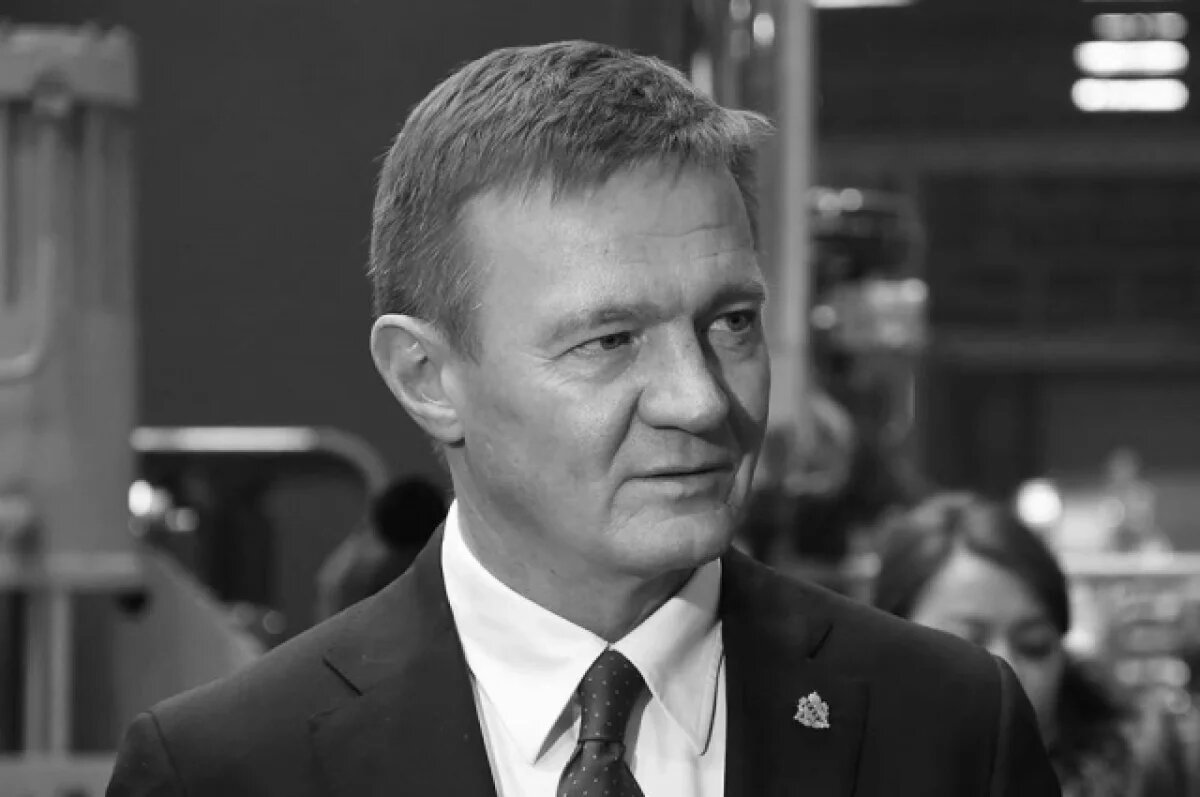    Экс-главу Курской области Романа Старовойта похоронили в Петербурге