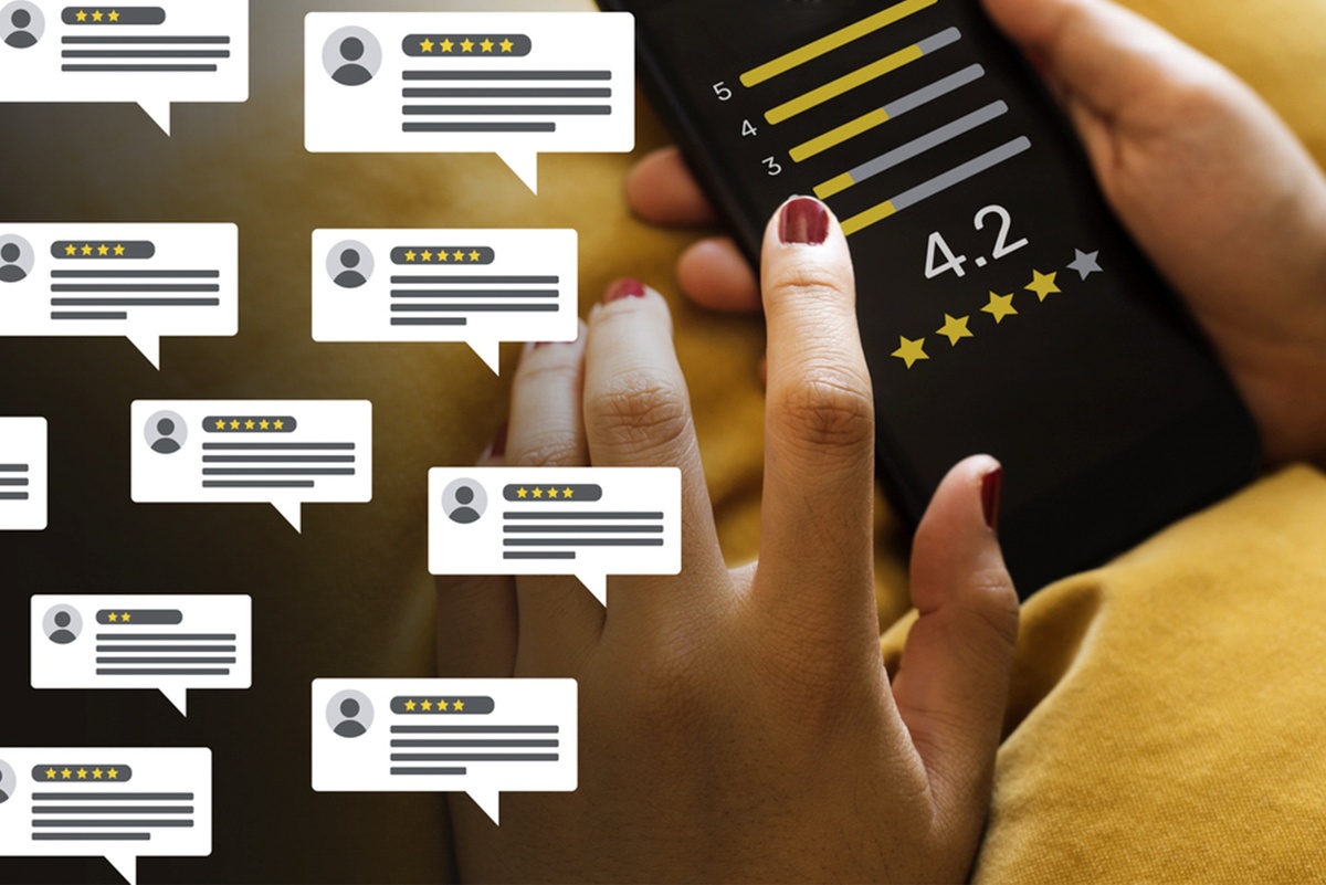    Мошенники разработали новую схему со звонками россиянам в приложениях площадок для объявлений. Собеседник, получая входящий вызов из знакомого приложения, считает, что к нему обращаются в связи с его объявлением и не подозревает обман. Цель - вызвать у собеседника сомнение в сохранности средств и организовать их "спасение". После выполнения требования "сотрудника спецслужб" жертва лишается своих накоплений./iStock