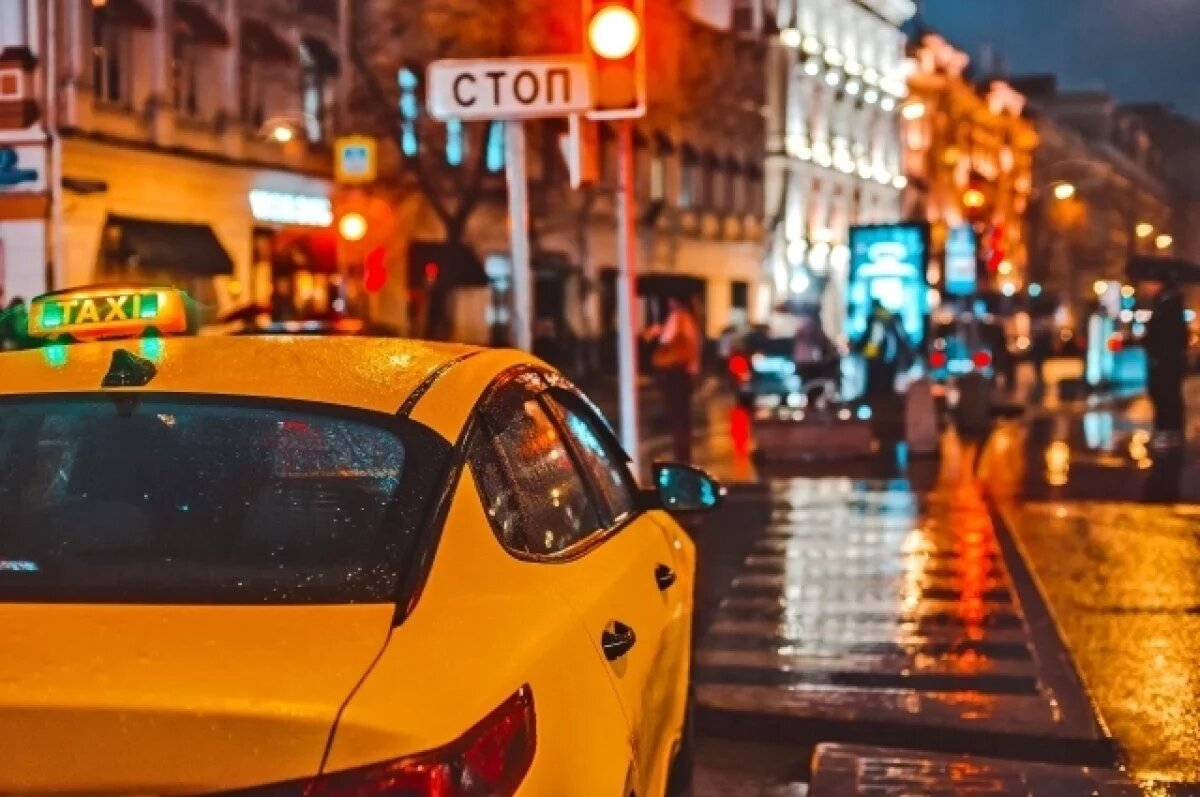    В Кудрово задержан таксист, подозреваемый в краже у пассажирок