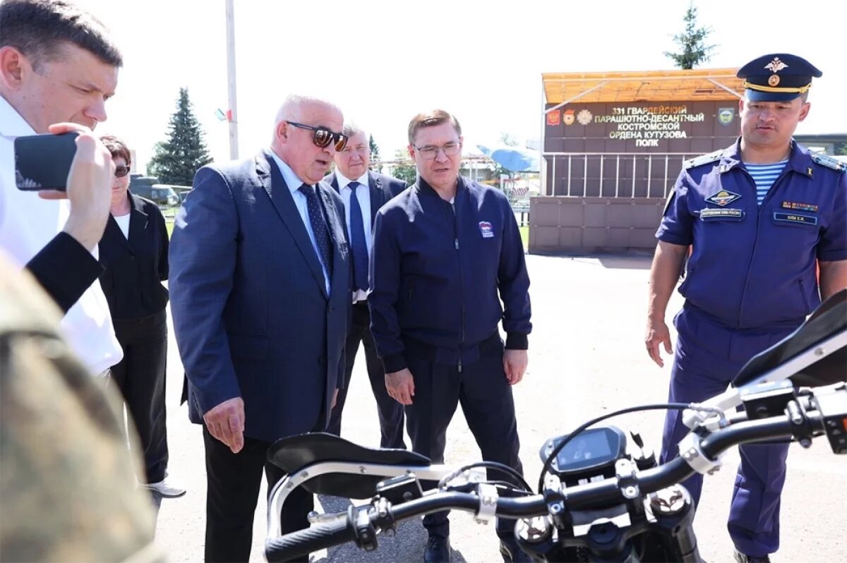    Партия «Единая Россия» передала автотранспорт бойцам 331-го гвардейского парашютно-десантного полка.