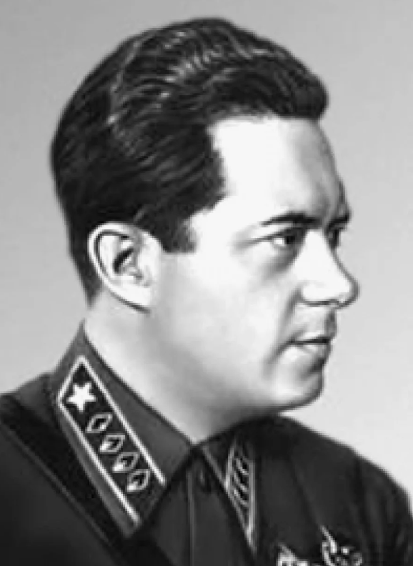 командарм 1-го ранга И.Э.Якир (1893-1937).Источник - https://www.jewmil.com/biografii/item/579-yakir-iona-emmanuilovich?cat=559?cat=559?cat=559?cat=559?cat=559?cat=559?cat=559?cat=559