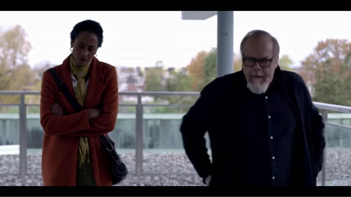 Кадр из сериала.