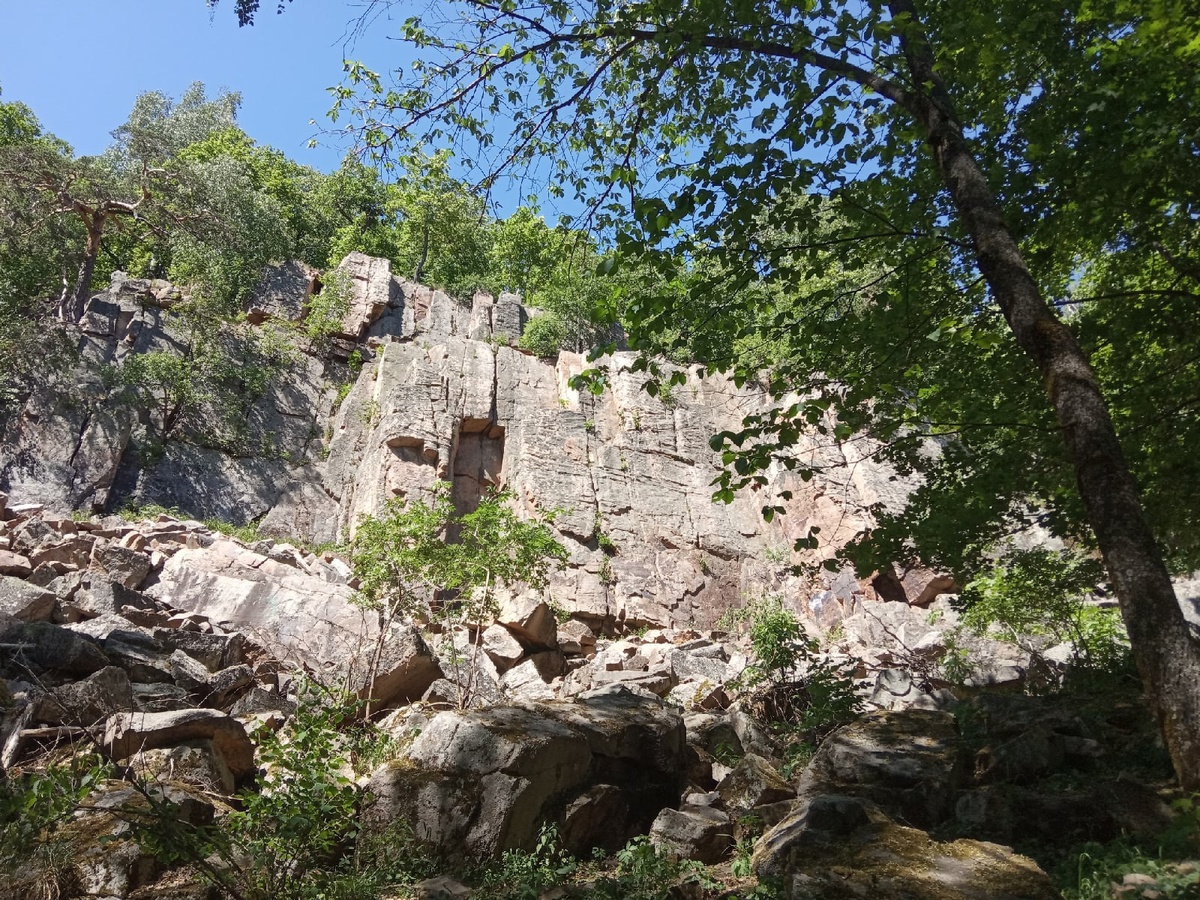 Красные скалы