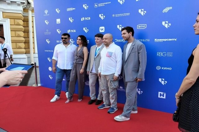   Жюри кинофестиваля во главе с Алексеем Германом-младшим (на фото — второй справа). Фото: «АиФ-Нижний Новгород»