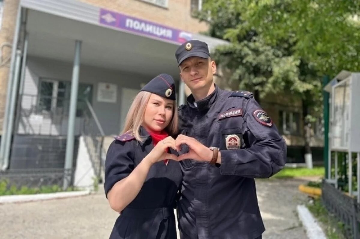    Семья Вакалюк всегда на страже счастья, своего и общественного.