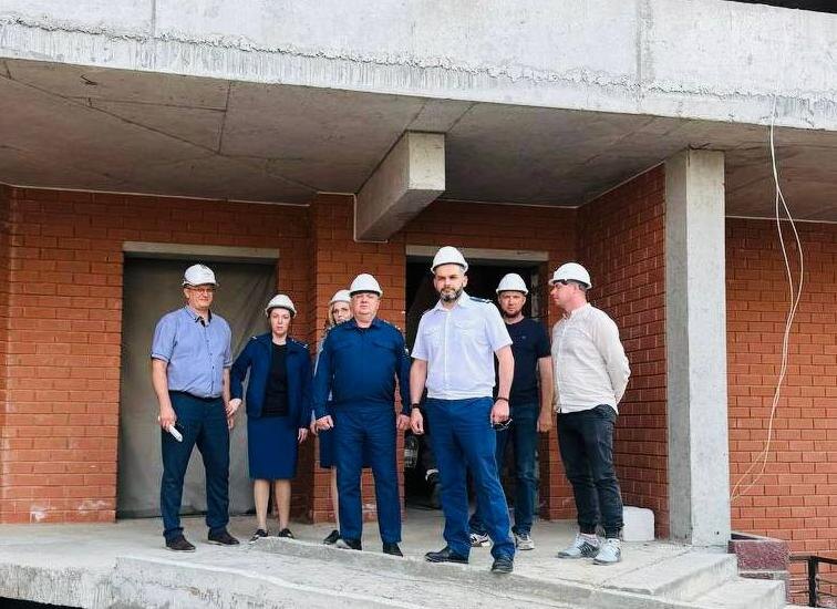    Последний долгострой Югры с инспекцией посетил и.о. прокурора округа в Сургуте