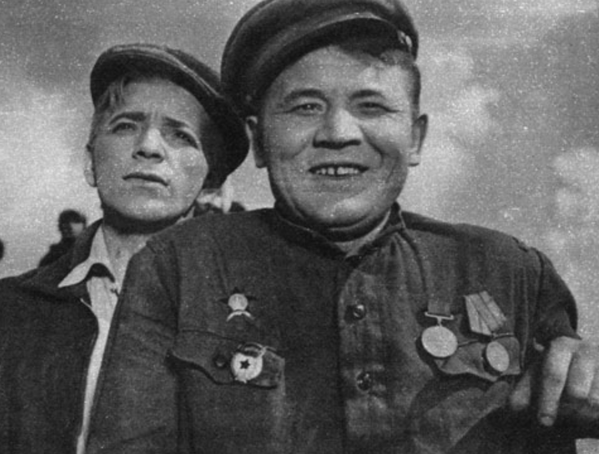 Борис Андреев и Пётр Алейников