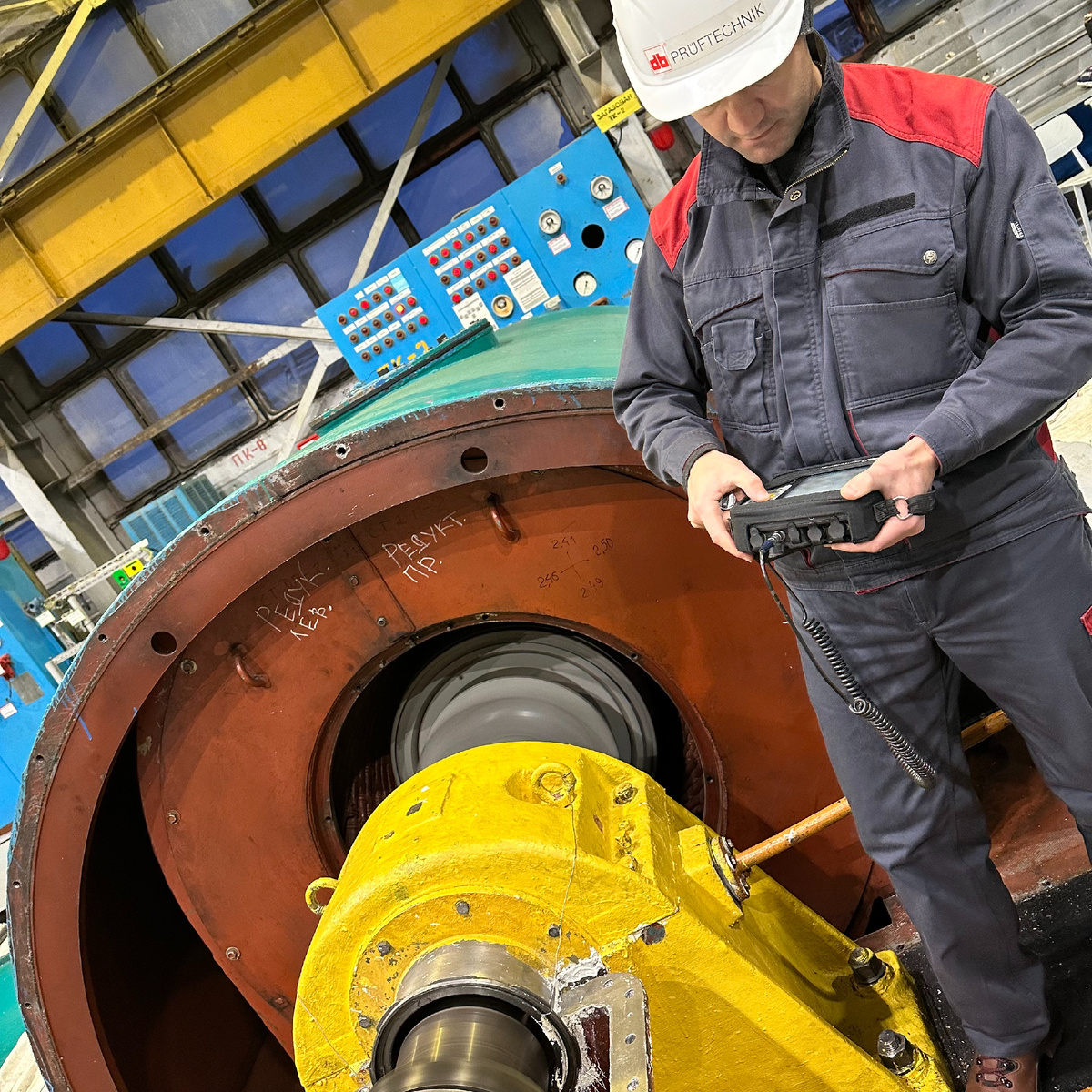 Вибродиагностика электродвигателя с помощью виброанализатора VIBXpert II от PRÜFTECHNIK