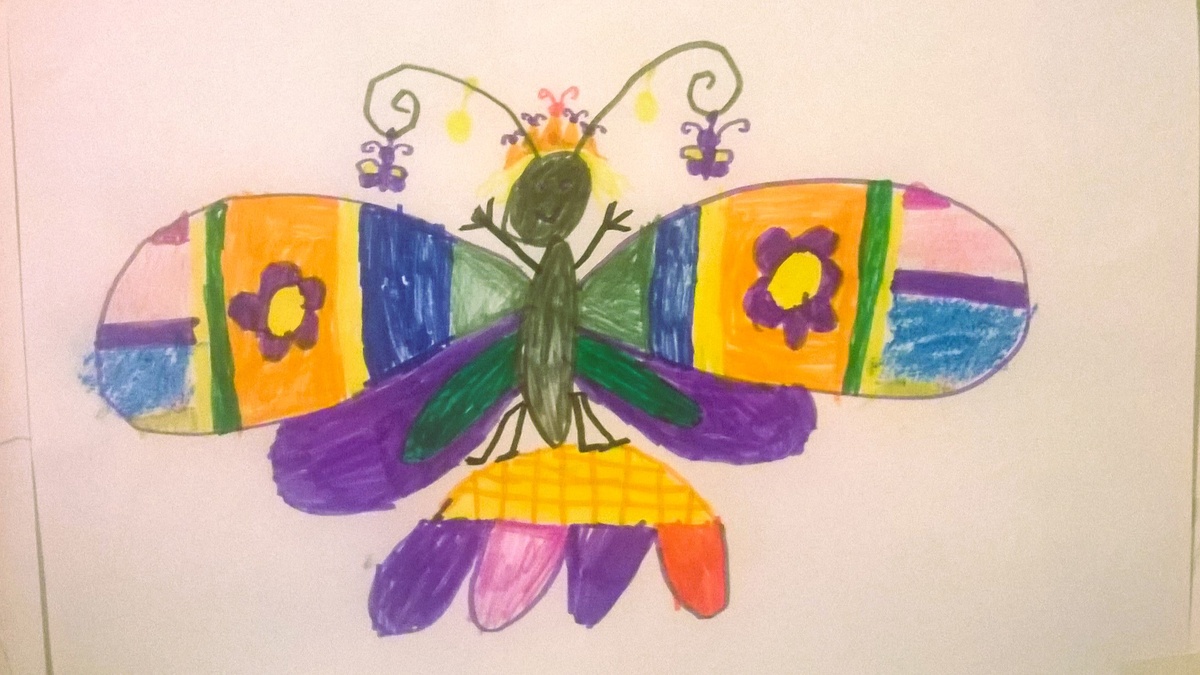 Бабочку нарисовала моя внучка, лет 10 назад))) Вот и пригодилась!