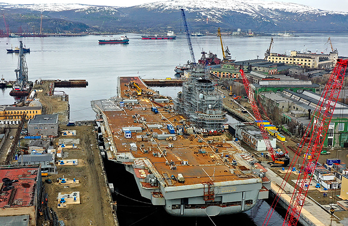    Тяжелый авианесущий крейсер «Адмирал Кузнецов».Лев Федосеев/ТАСС