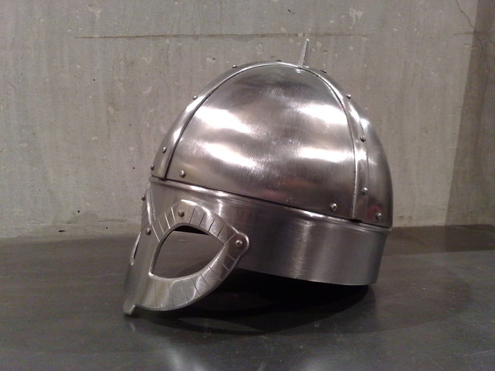 Шлем без рогов