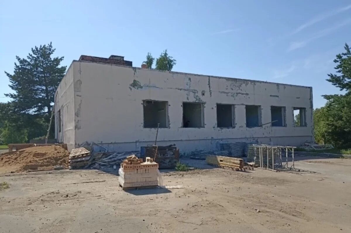    В Ярославле главврача больницы уволили из-за недостроенного здания