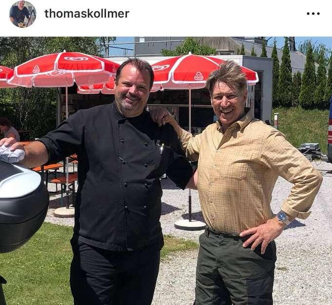 Так сейчас выглядит Тобиас Моретти (справа)