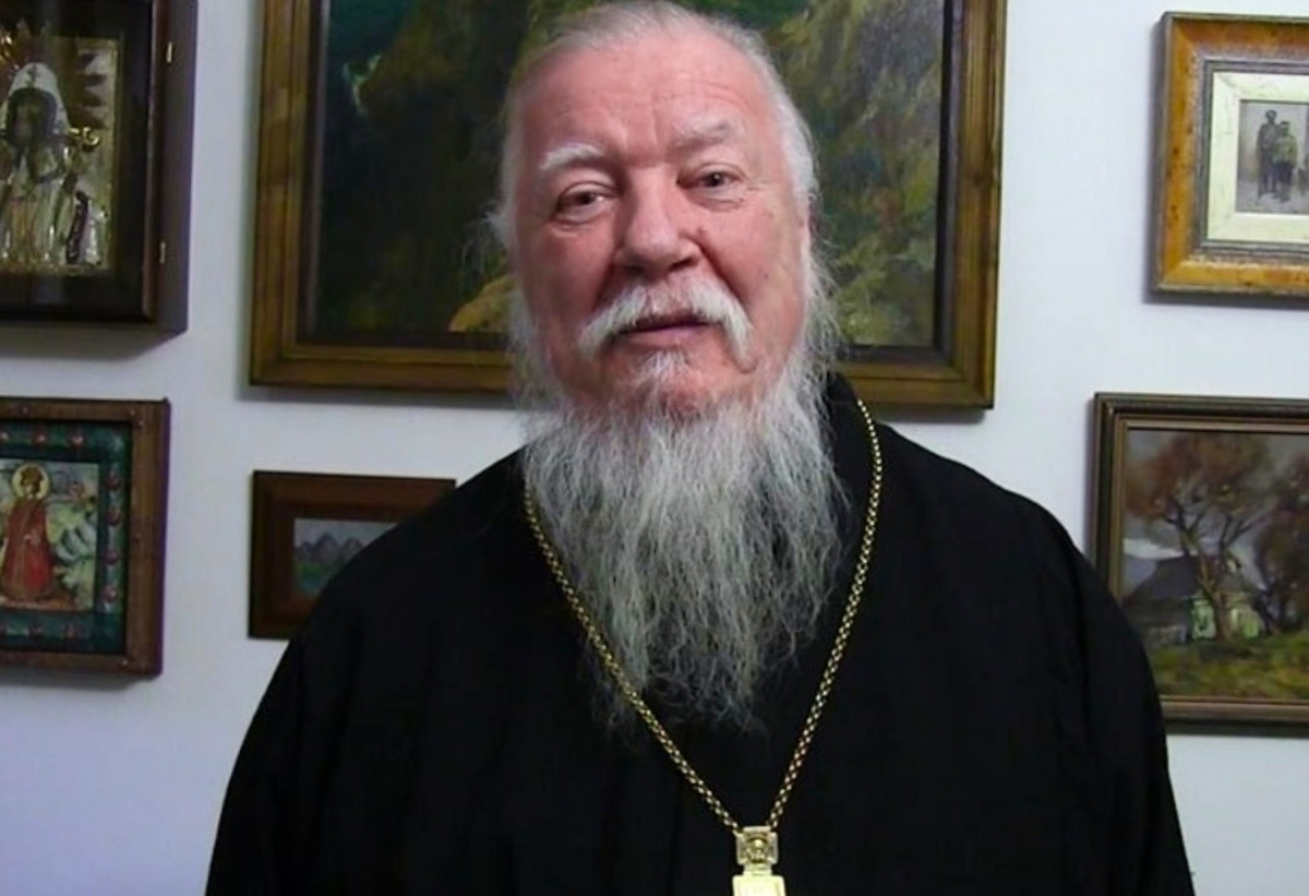 Димитрий Смирнов (07.03.1951 — 21.10.2020 гг.) — протоиерей, церковный и общественный деятель.