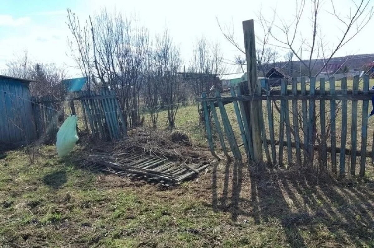    Больше всего у сельчан пострадали заборы, и не все смогли их восстановить.
