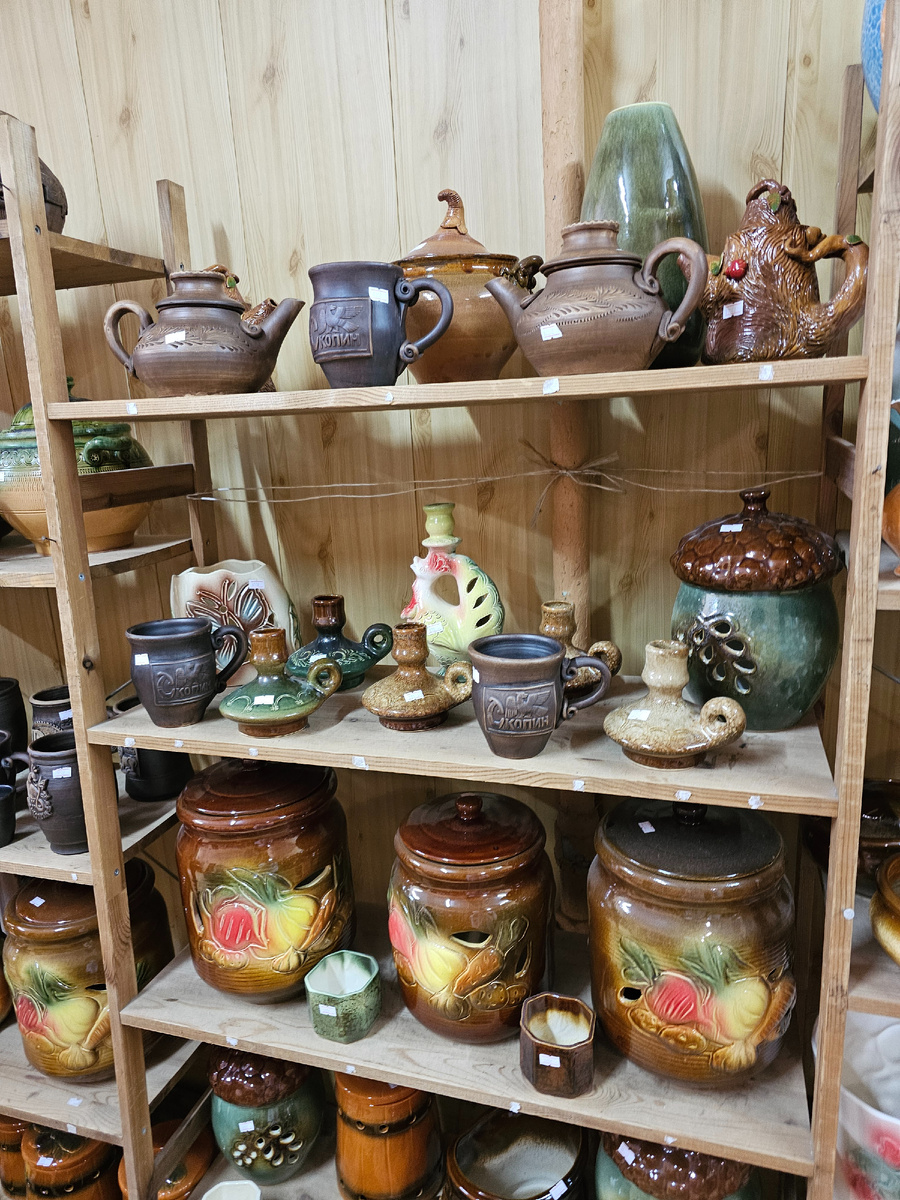 Скопинская керамика (автор фото Л.Баева)