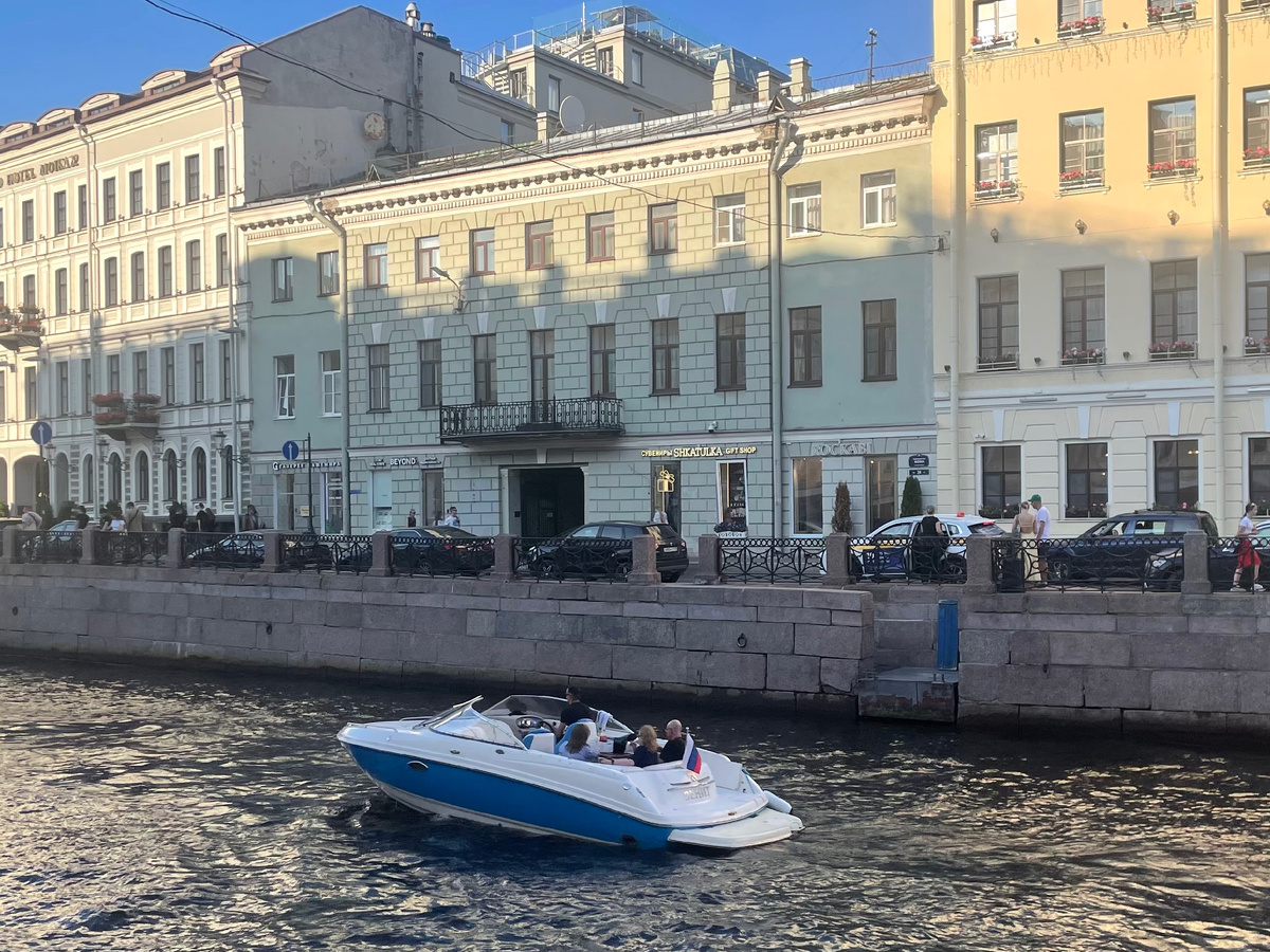 Набережная Мойки, 24