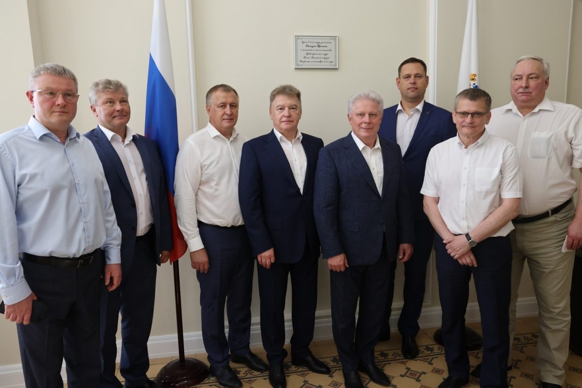    В Нижнем Новгороде состоялась закладка «капсулы времени» с посланием будущим сотрудникам арбитражной судебной системы