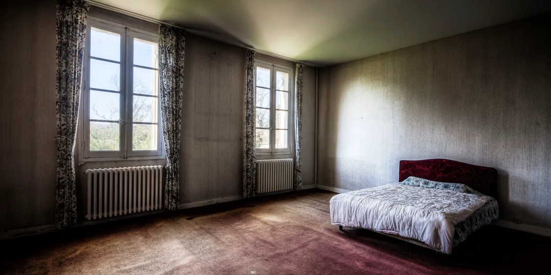 «Продали квартиру и остались без денег»: как россиян массово кидают при сделках с недвижимостью